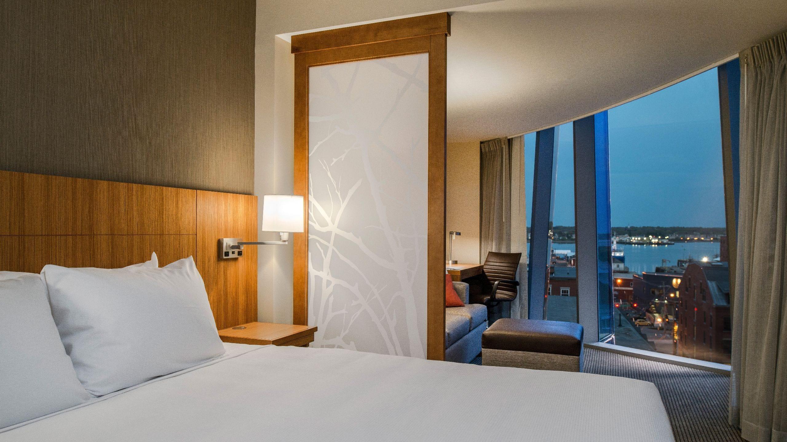 Hyatt Place Portland Downtown - Old Port Square Екстер'єр фото